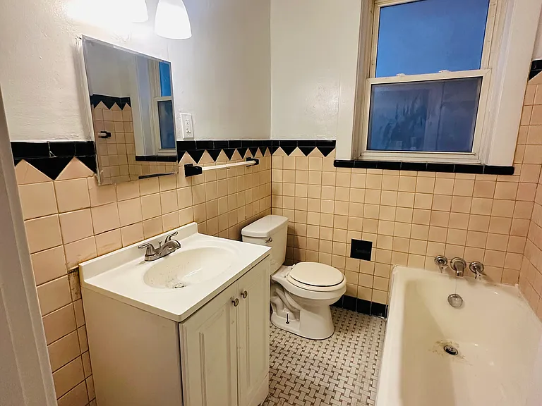 3642 Montana St — Photo 10