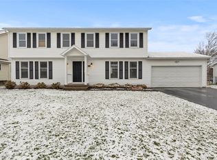 96 Snowy Owl Rdg, Rochester, NY 14612