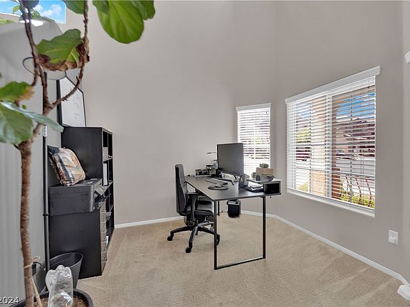 3rd image of 6093 Fidenza Ave