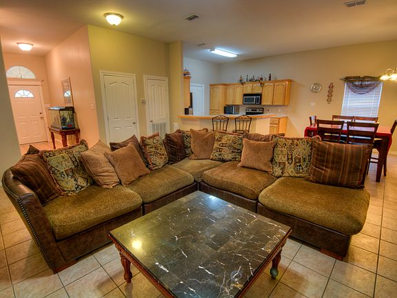 5th image of 3806 Frontier Dr