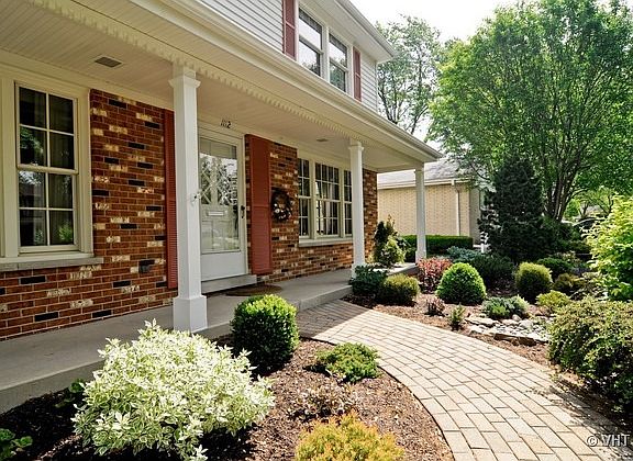 2nd image of 1112 W Francis Dr