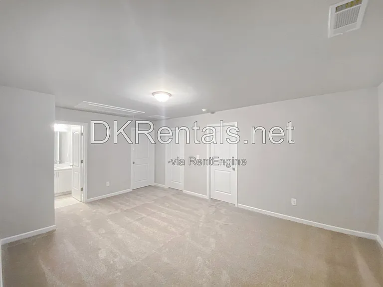 1466 Fern Ridge Ln #8 — Photo 10
