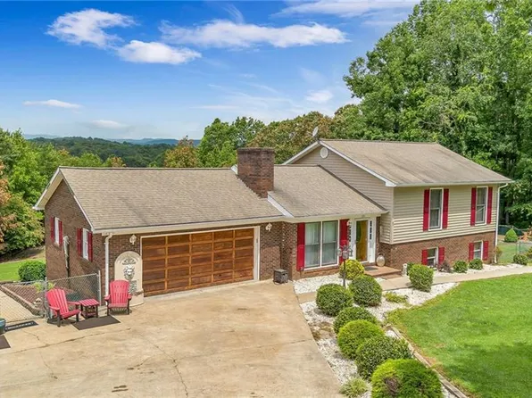 284 Bugle Ln, Wilkesboro, NC 28697