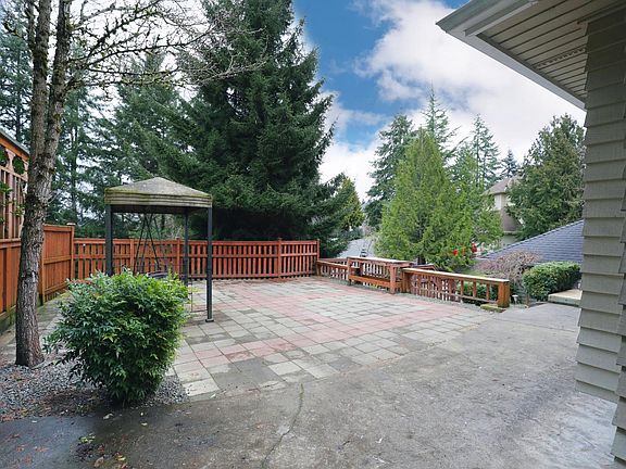 4th image of 1125 NW Inneswood Dr