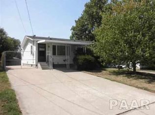 223 N Stewart St, Creve Coeur, IL 61610