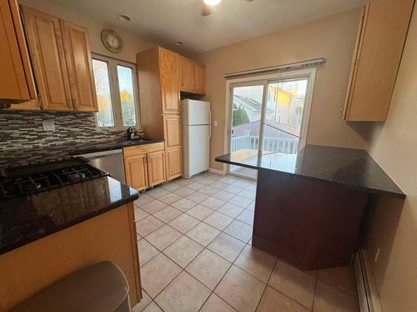 262 Stafford Ave #1