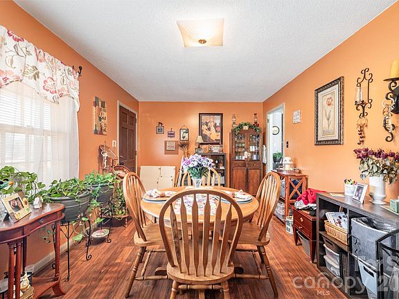 4th image of 2415 Heavner Rd