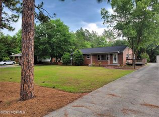 1302 N Poplar St, Aberdeen, NC 28315