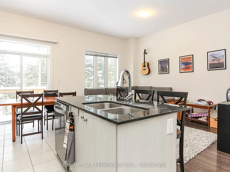 36 Farwell Ave — Photo 8