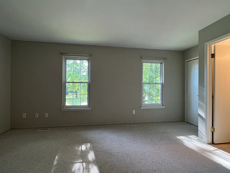 3306 Alpine Dr — Photo 12