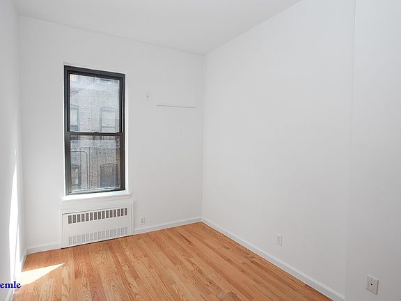 5th image of 216 E 83rd St APT 3d