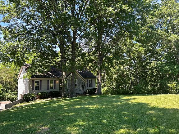 2nd image of 69 Hickory Woods Ct