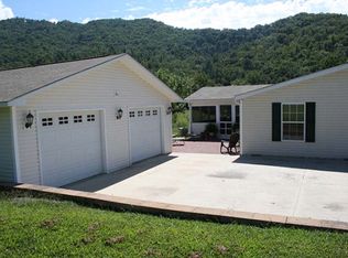 176 George Millsaps Rd, Robbinsville, NC 28771
