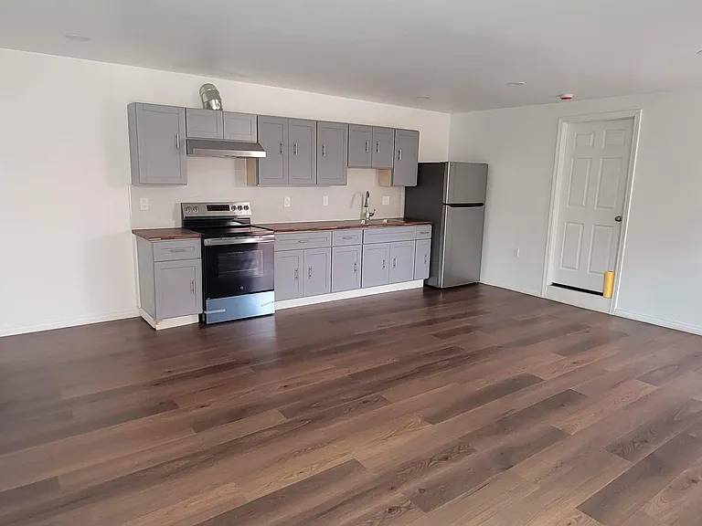 4040 Dozier St #C — Photo 3