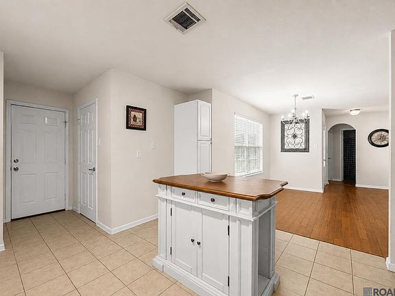 5th image of 12823 Hazelwood St
