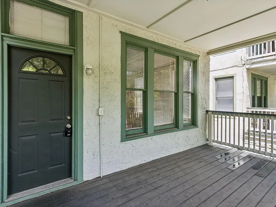 2749 Vernon Ter #4