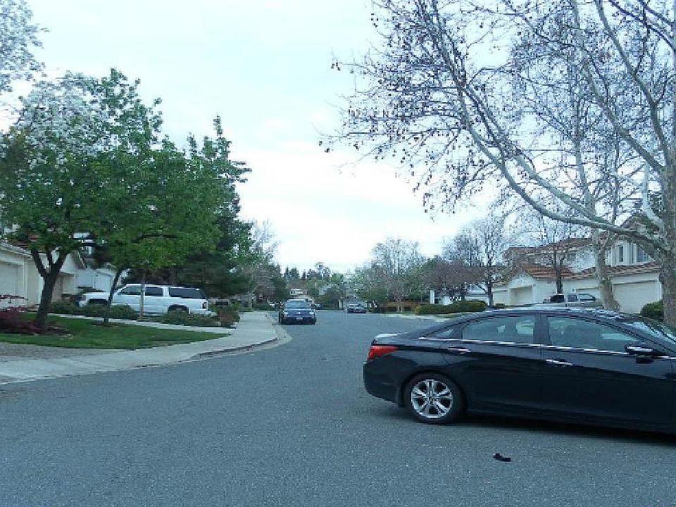 2nd image of 1821 Vender Ct