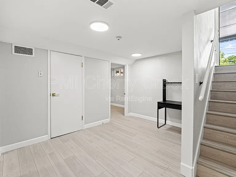 550 Winona Ct — Photo 21