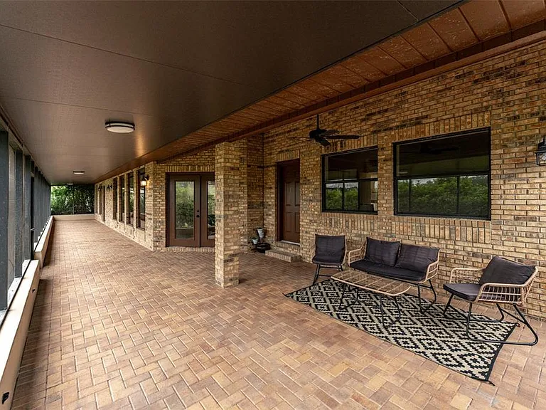 6151 Silver Oaks Dr — Photo 21