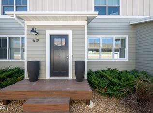 819 14th St SE, Mandan, ND 58554