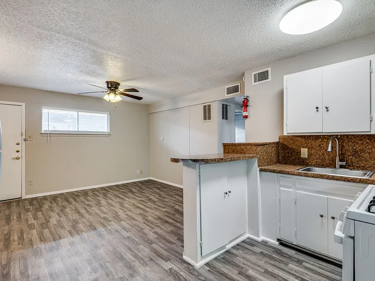 Villa Capri Apartments — Photo 2