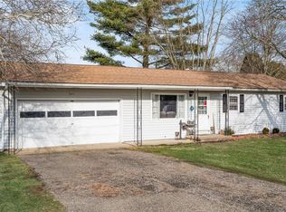 325 Mohican Dr, Crooksville, OH 43731