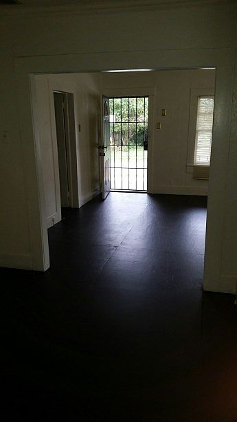 2nd image of 1071 Cottrell St