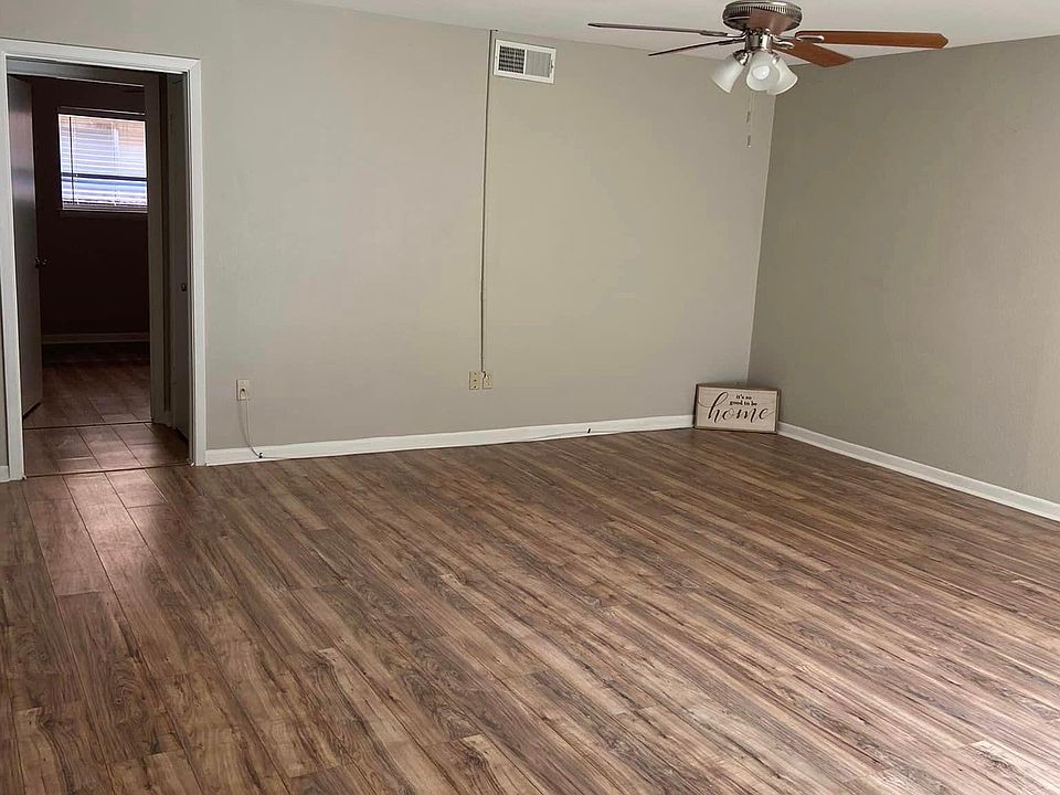 Garden Oaks 142 Oyster Creek Dr Lake Jackson TX Zillow