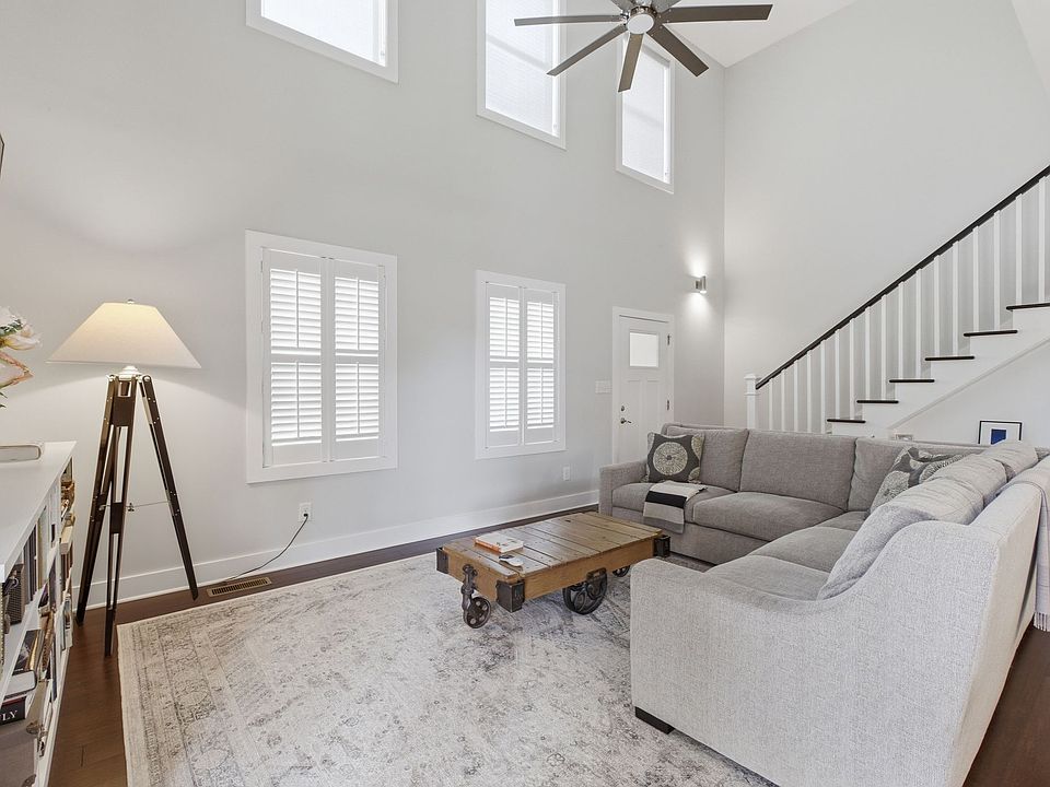 1st image of 235 Augusta Ave