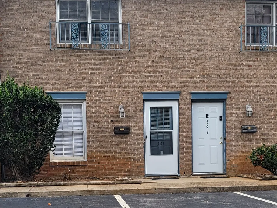321 Vineyard Park Ct