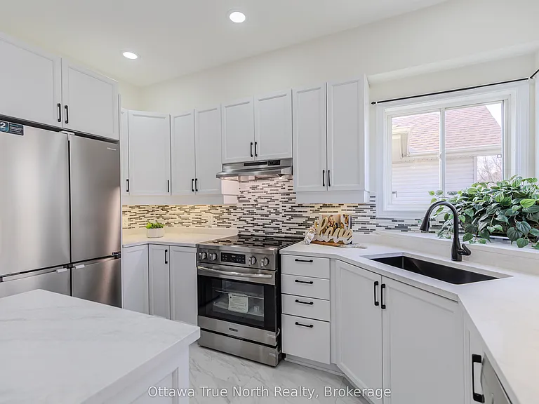 19 Black Tern Cres — Photo 16