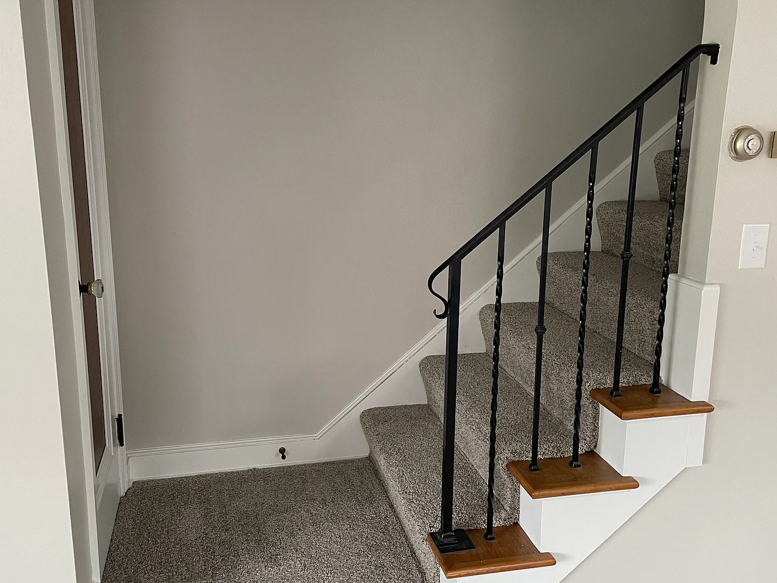 2 bed, 1100 sqft, $1,000 — Photo 4