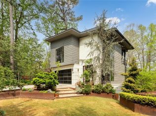 571 Overbrook Dr NW, Atlanta, GA