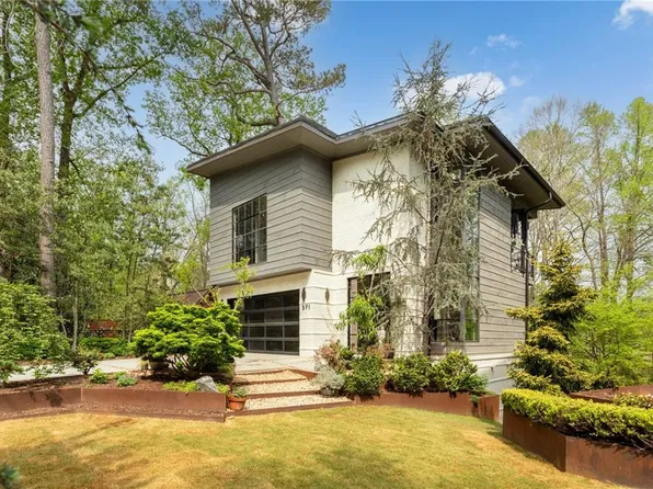 571 Overbrook Dr NW, Atlanta, GA 30318