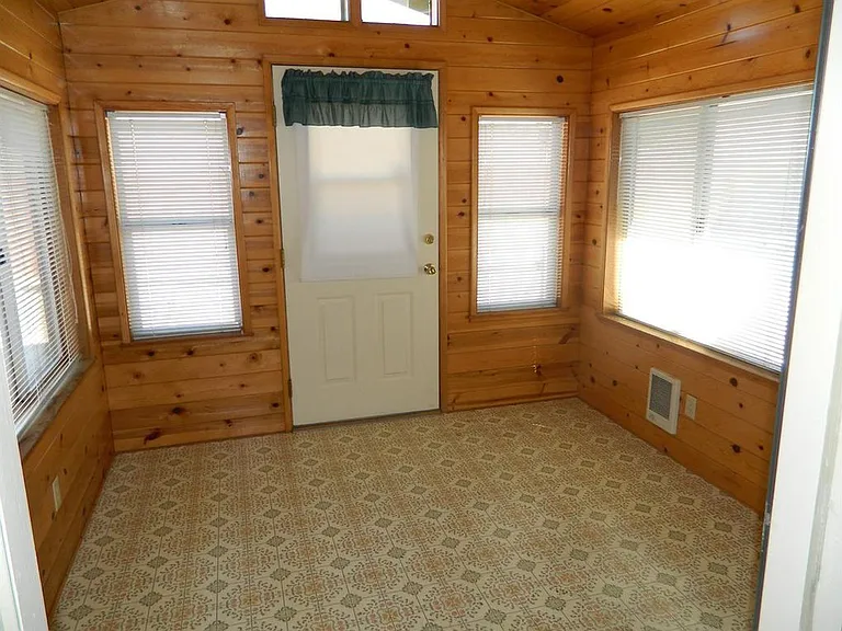 Merryman Dr — Photo 13