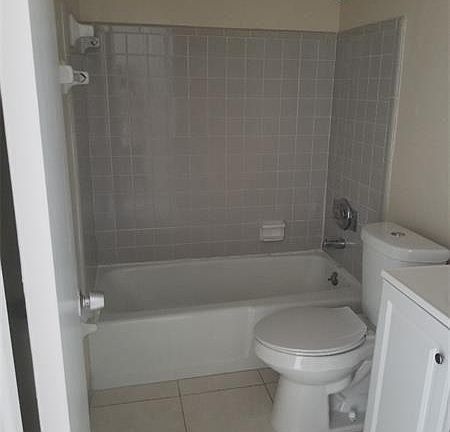 5th image of 2309 S Federal Hwy APT 10
