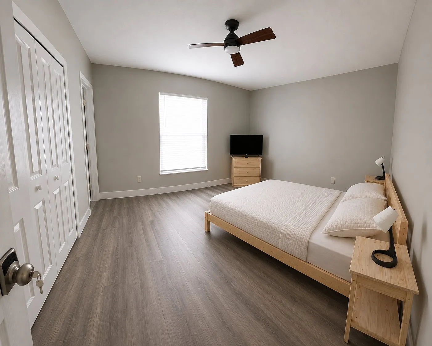Private Room & bathroom for Rent in Shared House — Photo 1