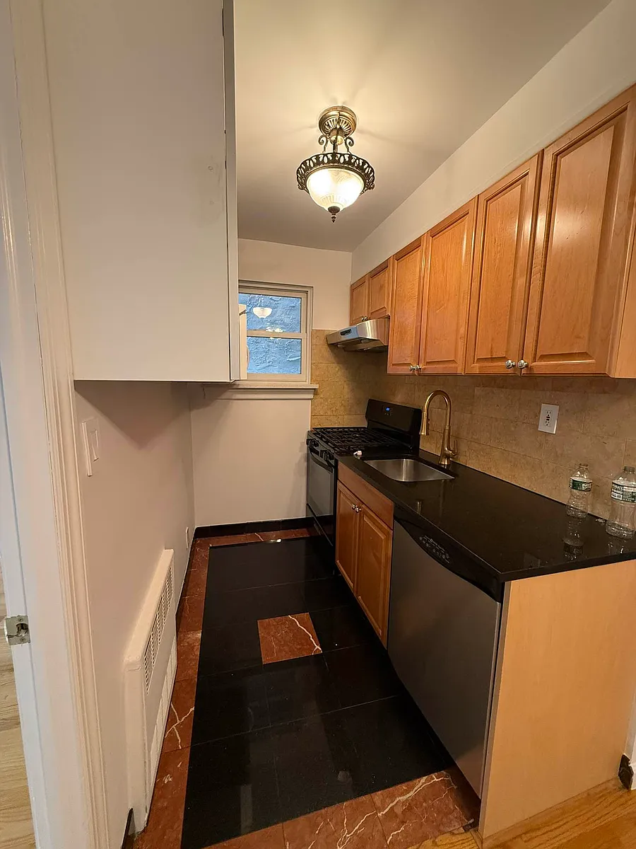 Building Photo - 25-20 47th St #1