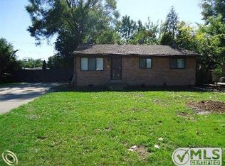 29601 Warren Rd, Garden City, MI 48135