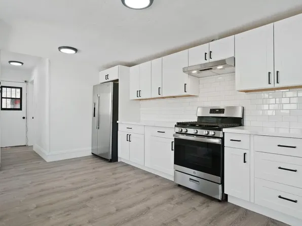 7850 Weld St, Oakland, CA 94621