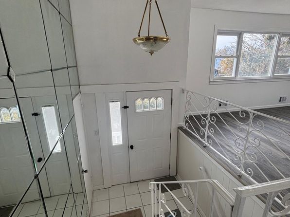 (undisclosed Address)