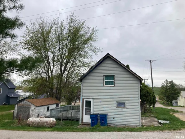 202 Scott St, Dixon, IA 52745