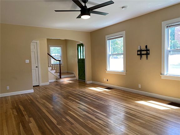 5th image of 820 A St