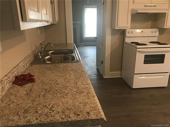 4th image of 1704 Haynes Ave #2/4