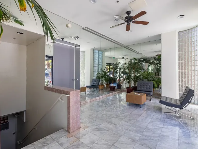 8715 Burton Way - Urban Feel Charming 2 bed 2 bath — Photo 4