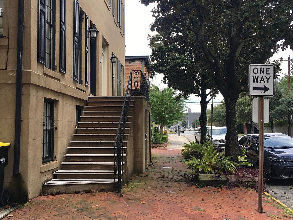 335 Tattnall St Savannah, GA, 31401 Apartments for Rent Zillow