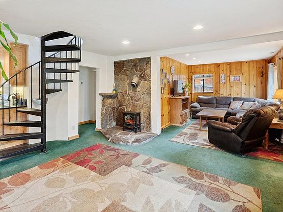 4th image of 8439 Steelhead Ave