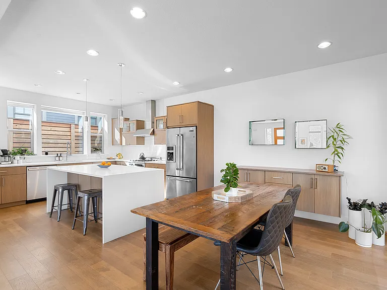 4311 N Borthwick Ave #1 — Photo 8