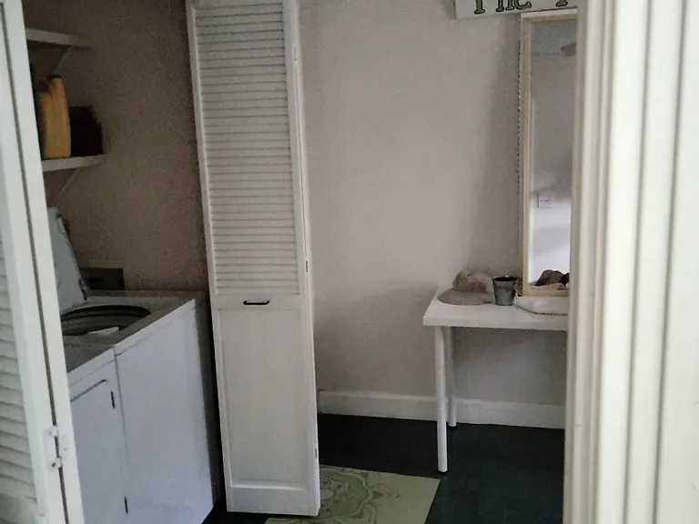 Avenue H — Photo 2