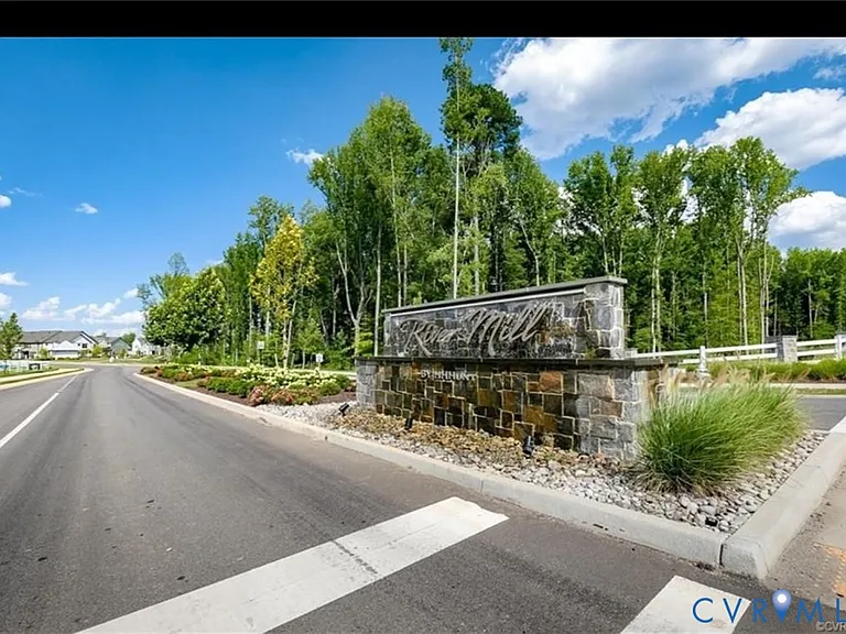 3011 Farmstead Mill Dr — Photo 33